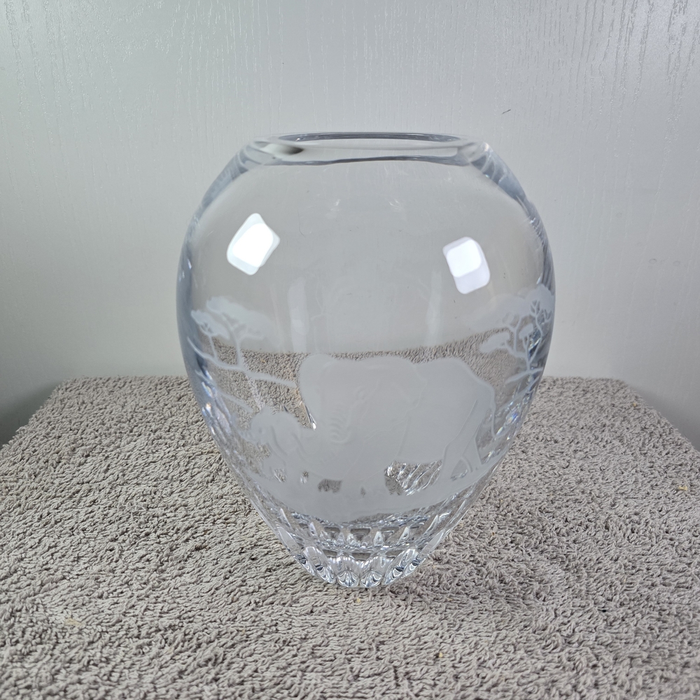 Elegant  Lenox Clear Glass Vase with Elephant Design